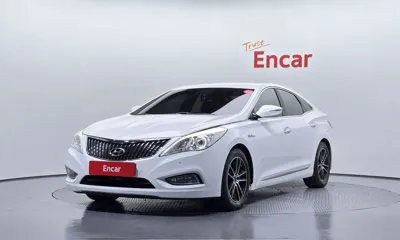 Hyundai Grandeur · 2015 год