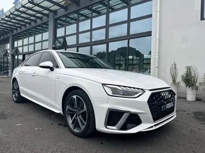 Audi A4L 2023, 51000 км, за 146800 CNY