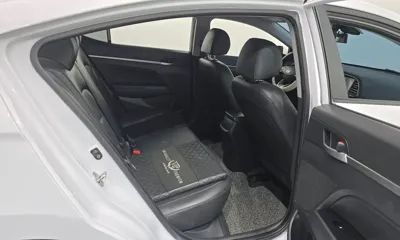 Hyundai Avante 2019, 71241 км, за 11700000 KRW - фото 11