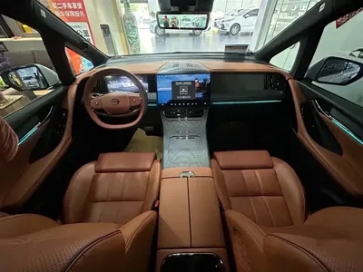GAC Motor 传祺向往M8 2025, 15000 км, за 253800 CNY - фото 12