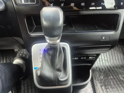 Hyundai Staria 2022, 135500 км, за 19290000 KRW - фото 14