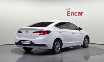 Hyundai Avante 2019, 108015 км, за 10900000 KRW