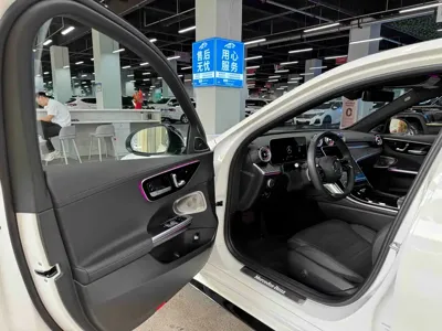Mercedes-Benz C-Class 2024, 9000 км, за 209000 CNY