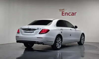 Mercedes-Benz E-Class 2019, 79454 км, за 29900000 KRW - фото 2