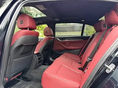 BMW 5 Series 2022, 75000 км, за 209800 CNY
