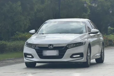 Honda Accord 2018, 139900 км, за 89289.73 CNY - фото 6