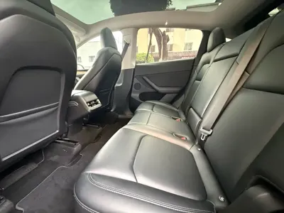 Tesla Model Y 2022, 92000 км, за 155800 CNY - фото 9