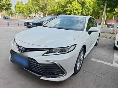Toyota Camry · 2024 год