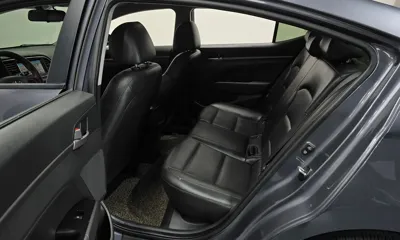 Hyundai Avante 2017, 110203 км, за 7500000 KRW - фото 12