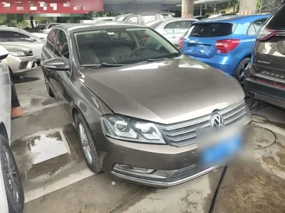 Volkswagen Magotan 2016, 198200 км, за 39500 CNY