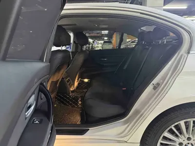 BMW 3 Series 2017, 84000 км, за 69800 CNY - фото 7