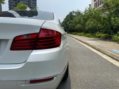 BMW 5 Series 2017, 110000 км, за 82800 CNY - фото 9
