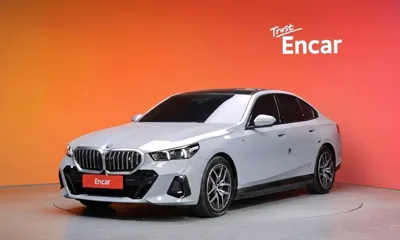 BMW i5 · 2025 год