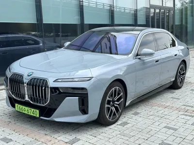 BMW i7 · 2026 год