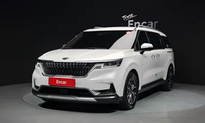 Kia Canival · 2021 год
