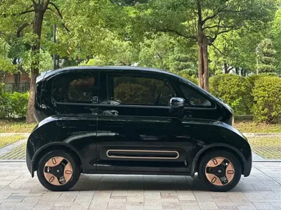Baojun KiWi EV 2022, 105000 км, за 35800 CNY - фото 4