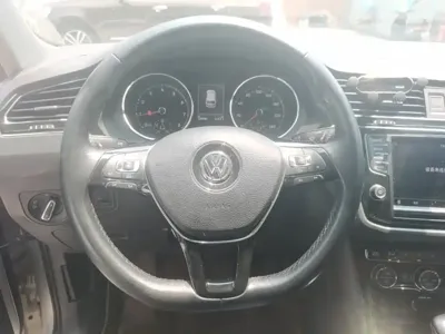 Volkswagen Tiguan L 2017, 121000 км, за 51800 CNY - фото 11