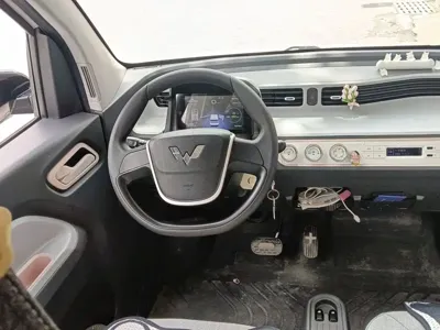 Wuling MINIEV 2023, 27799 км, за 21900 CNY