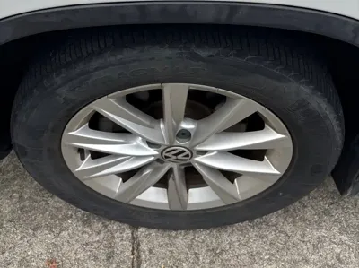 Volkswagen Tiguan 2017, 68000 км, за 32800 CNY - фото 6