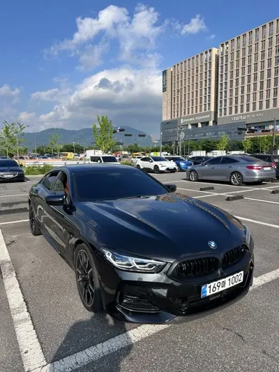 BMW 8-Series · 2025 год