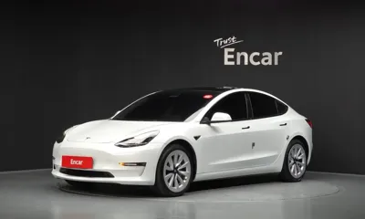 Tesla Model 3 · 2022 год