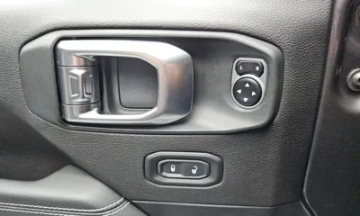 Jeep Wrangler 2019, 27410 км, за 41000000 KRW - фото 27