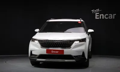 Kia Canival 2023, 40133 км, за 33000000 KRW