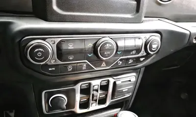 Jeep Wrangler 2018, 89742 км, за 27500000 KRW - фото 15