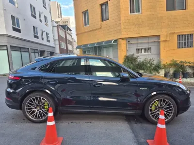 Porsche Cayenne 2023, 25000 км, за 123000000 KRW - фото 3