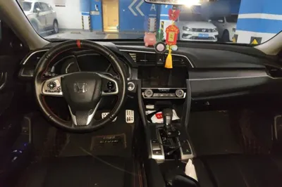 Honda Civic 2016, 89800 км, за 61308.26 CNY - фото 6