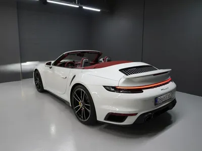 Porsche 911 2024, 6350 км, за 295000000 KRW