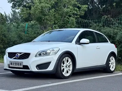 Volvo C30 · 2013 год