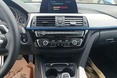 BMW 3 Series 2019, 133400 км, за 92064.13 CNY - фото 15