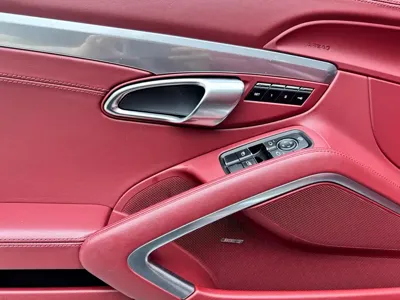 Porsche 718 2023, 20000 км, за 438000 CNY - фото 8