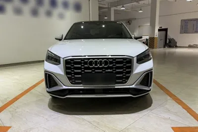 Audi Q2L 2022, 23700 км, за 138950.91 CNY