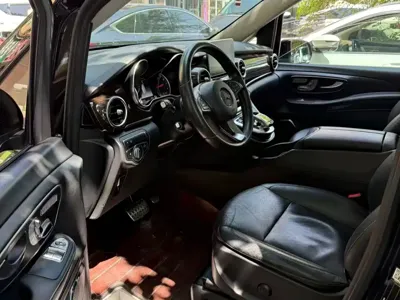 Mercedes-Benz V-Class 2018, 163000 км, за 124800 CNY - фото 3
