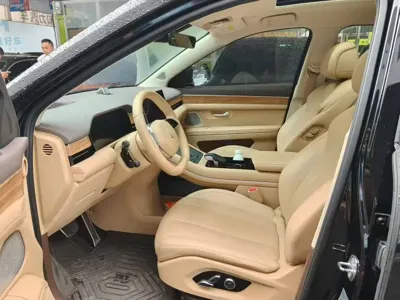 AITO 问界 AITO M7 2025, 23000 км, за 156800 CNY