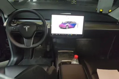 Tesla Model Y 2022, 50000 км, за 171505.97 CNY - фото 6