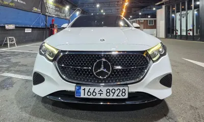 Mercedes-Benz E-Class · 2025 год