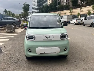 Wuling MINIEV 2025, 18000 км, за 27500 CNY