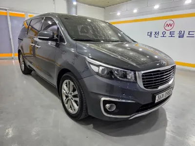 Kia Canival 2016, 199629 км, за 8500000 KRW - фото 3