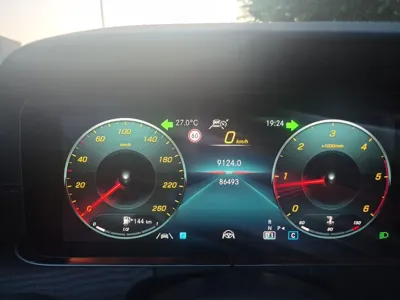 Mercedes-Benz E-Class 2021, 86493 км, за 37800000 KRW - фото 8