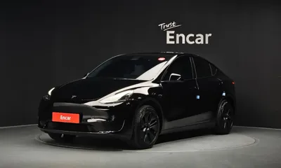 Tesla Model Y · 2024 год