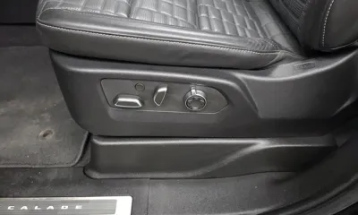 Cadillac Escalade 2023, 43002 км, за 99000000 KRW - фото 31