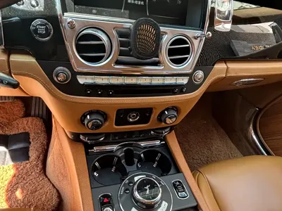 Rolls-Royce Wraith 2014, 70000 км, за 1888000 CNY - фото 7