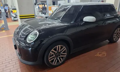 MINI Cooper 2025, 4489 км, за 29000000 KRW