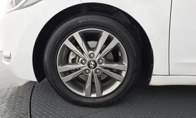 Hyundai Avante 2016, 36970 км, за 10200000 KRW - фото 5