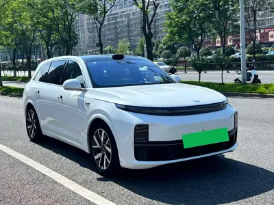 Li Auto Li L7 2024, 37000 км, за 208800 CNY