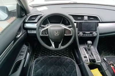 Honda Civic 2016, 33900 км, за 65620.8 CNY - фото 7