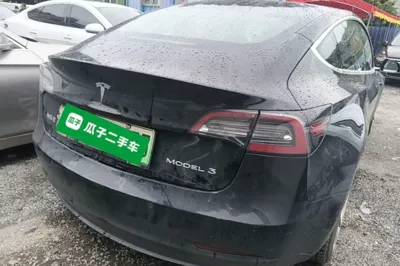Tesla Model 3 2019, 82100 км, за 114817.7 CNY - фото 6